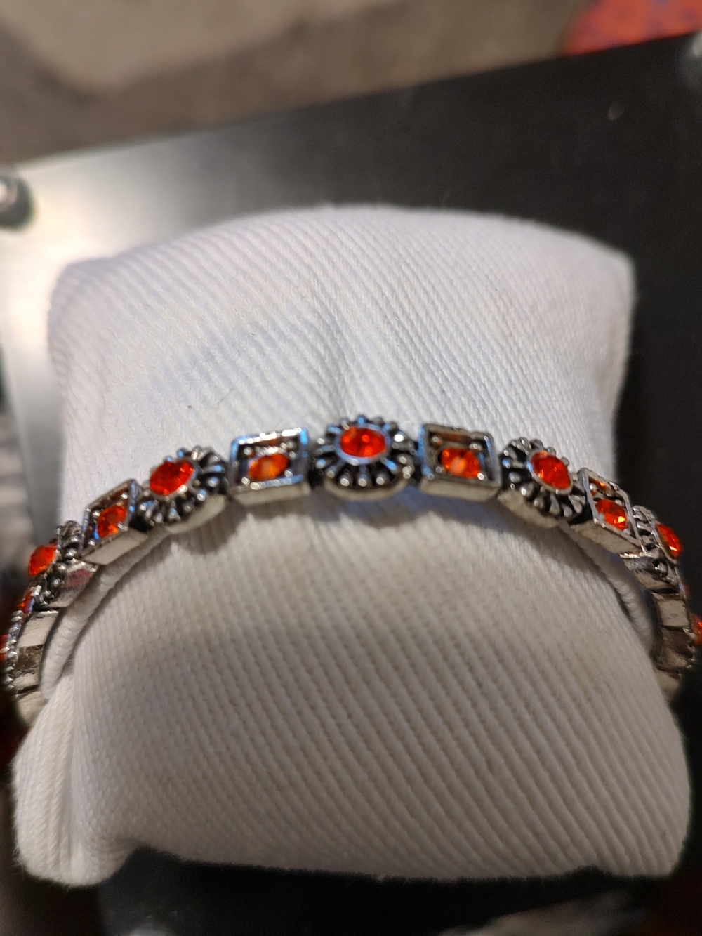 Vintage-Style Silver Bracelet with Orange Red Gemstones